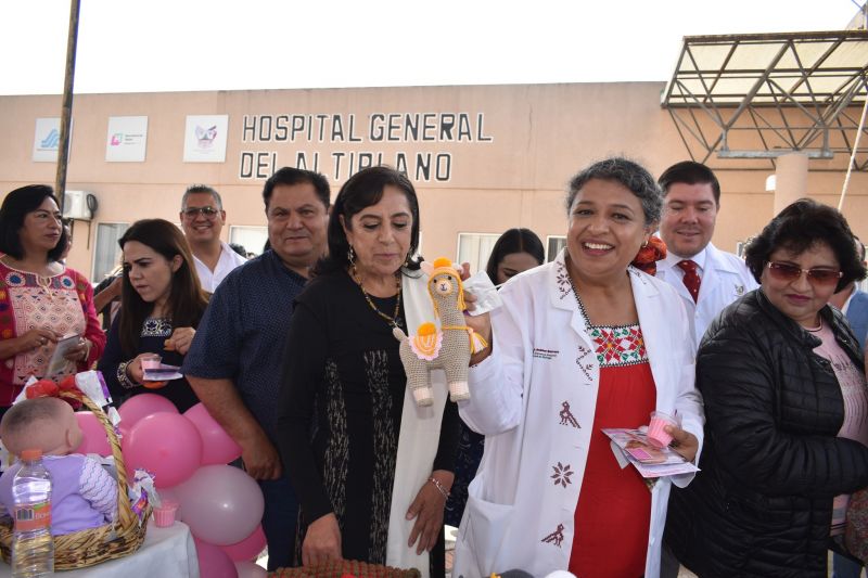 El Presidente Municipal el Lic. Hector García Aguilera acudió al 17.° Aniversario del Hospital
