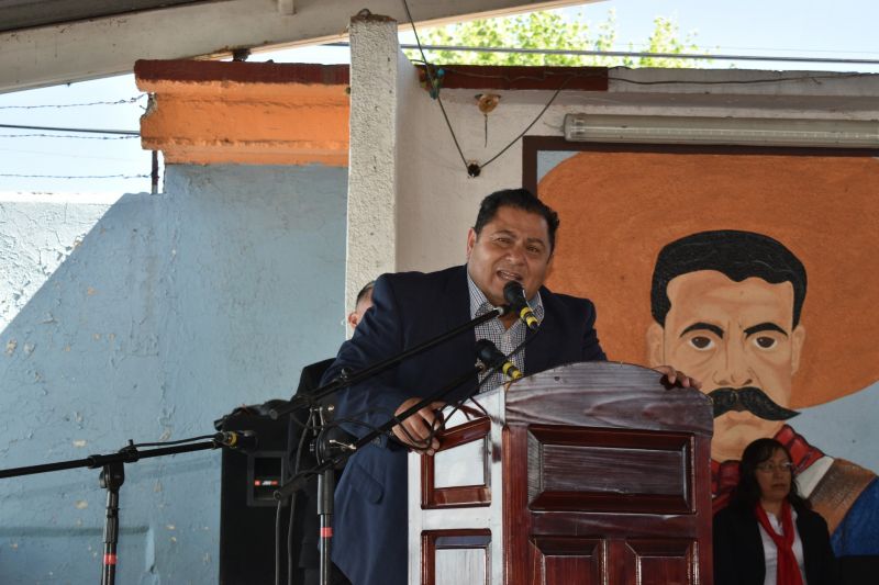 Lic. Hector García Aguilera acudió a la Escuela Primaria Miguel Hidalgo Turno Matutino